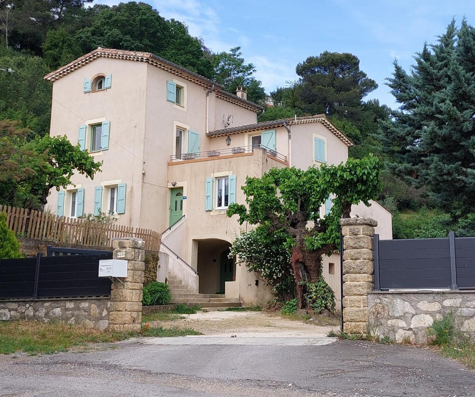 Le Mas de Trépeloup Alès Esterno foto