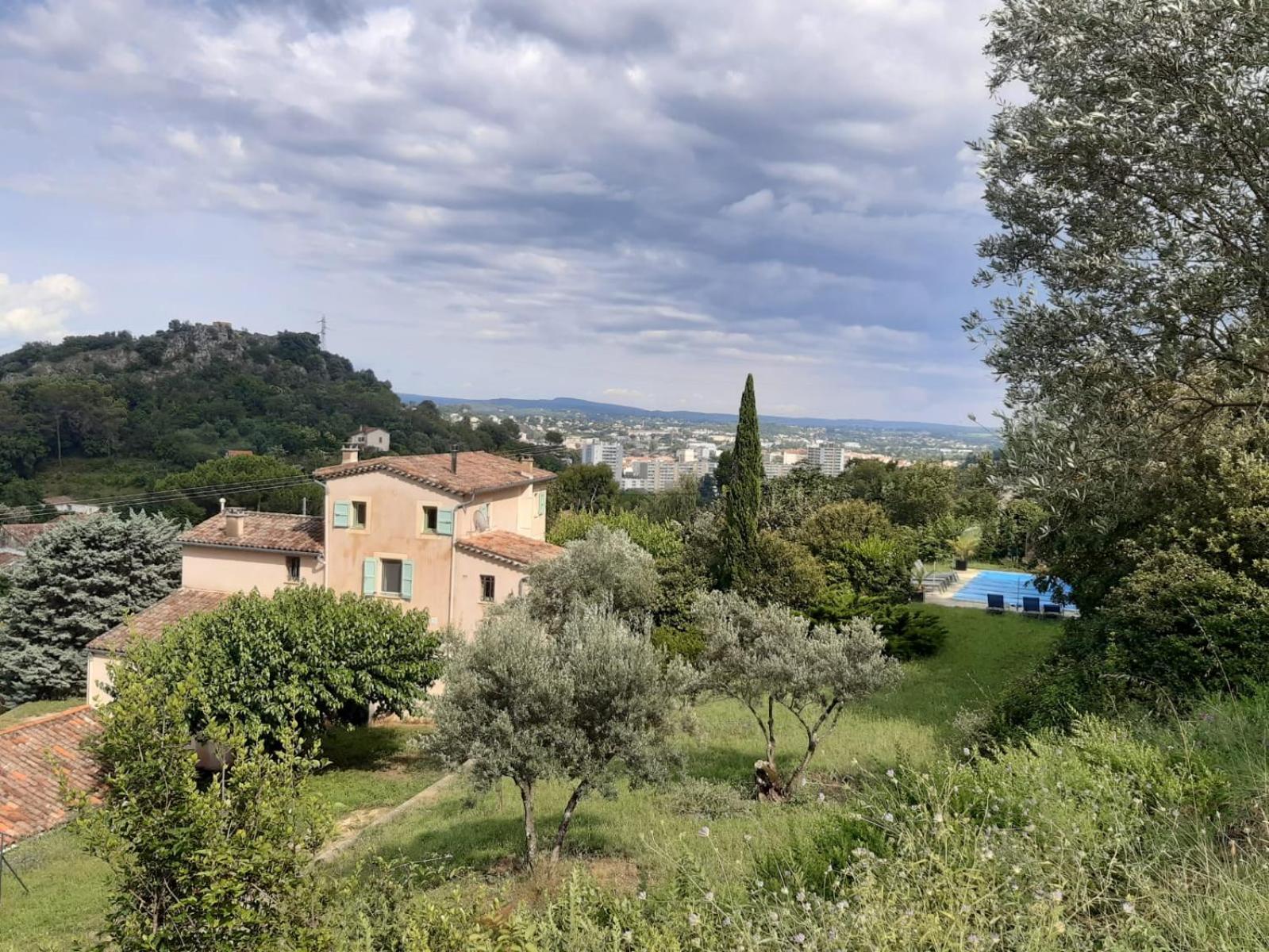 Le Mas de Trépeloup Alès Esterno foto